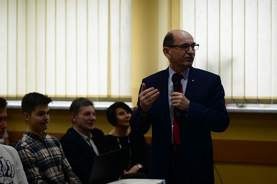 Demokracja - najlepszy ustrój?