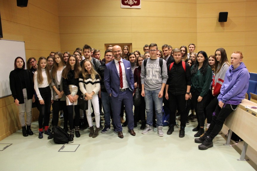 Wizyta na Wydziale Nauk Politycznych i Dziennikarstwa UAM
