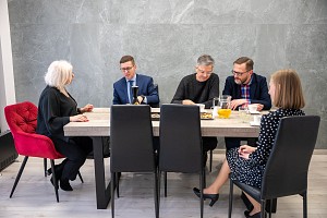 Współpraca z Wydziałem Anglistyki UAM w Poznaniu. 3
