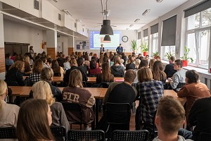 Współpraca z Wydziałem Anglistyki UAM w Poznaniu. 5