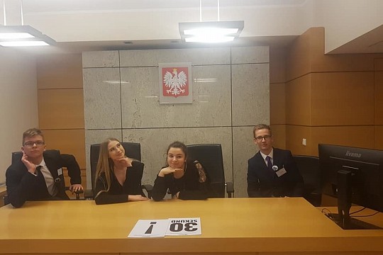 Turniej debat oksfordzkich o tematyce społeczno-prawnej