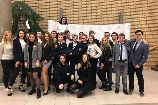 Sukces w Turnieju Debat Oksfordzkich "Zrozumieć historię. Młodzież debatuje.