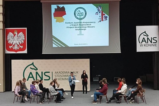 "Spotkanie z językami (nie)obcymi, które są kluczem i przepustką do świata" w Akademii Nauk Stosowanych w Koninie